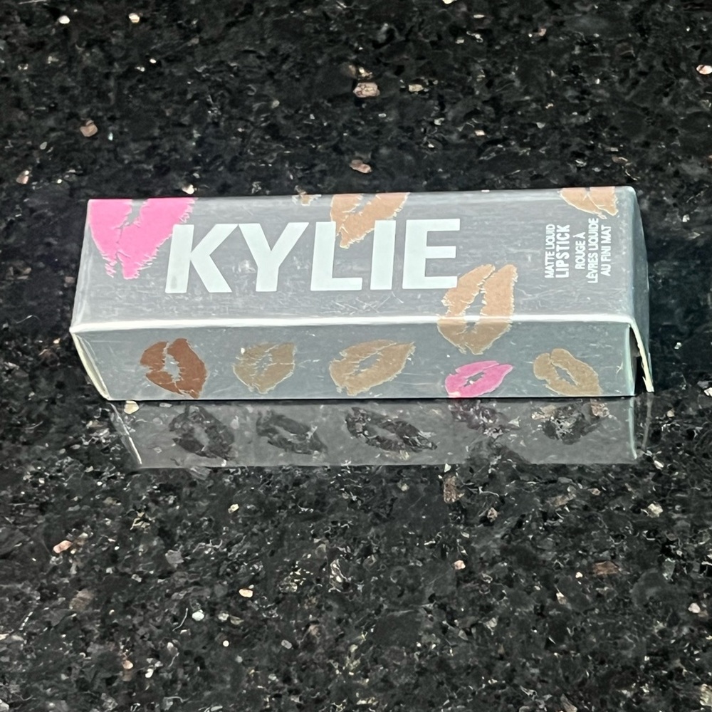 Kylie Cosmetics Silver Series Lipstick PUPPY  LOVE BNIB